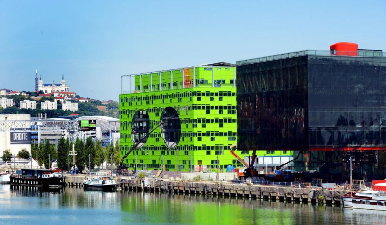 Lyon Confluence - Duplex Au Calme Avec Parking Prive En Option Apartment Екстериор снимка
