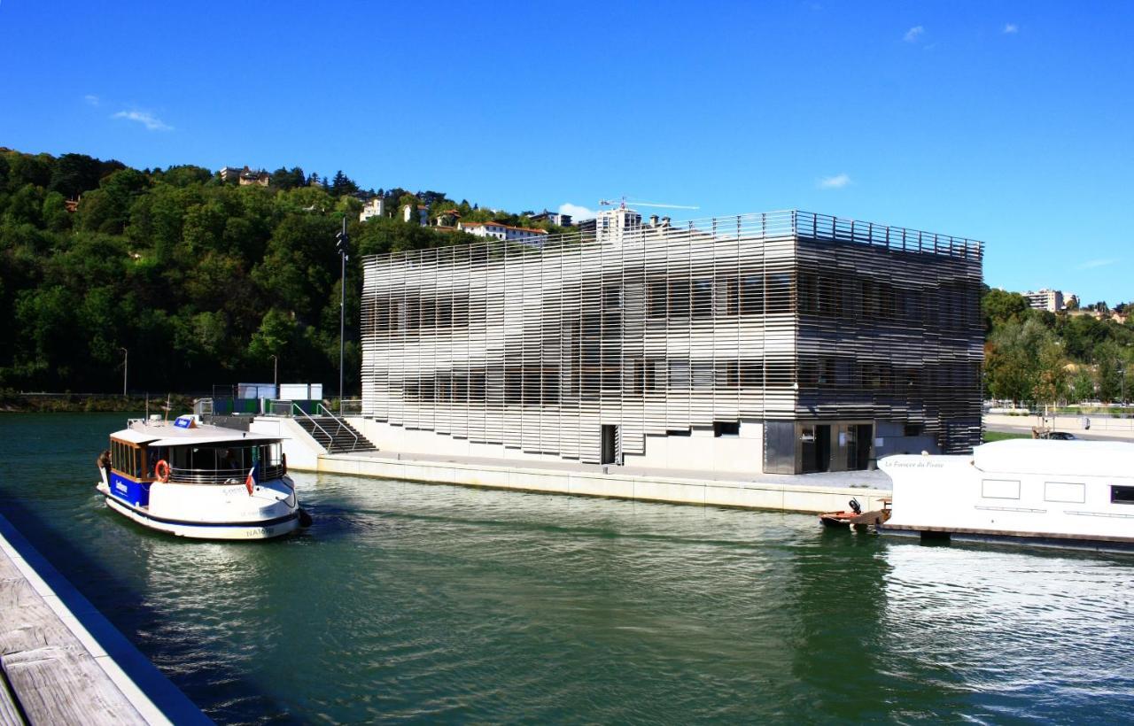 Lyon Confluence - Duplex Au Calme Avec Parking Prive En Option Apartment Екстериор снимка